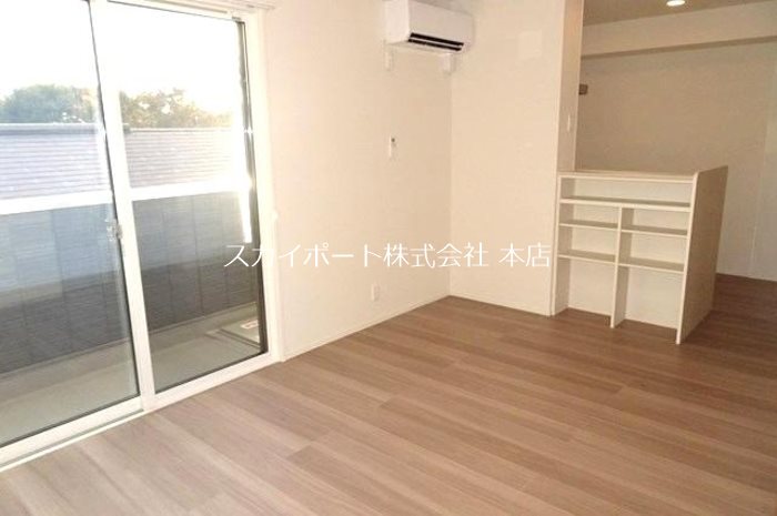 リュミエール リビング