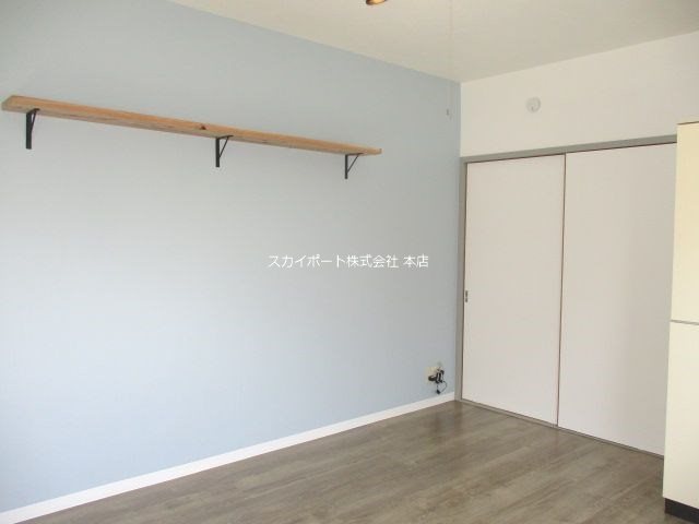 アパルトーノイン リビング