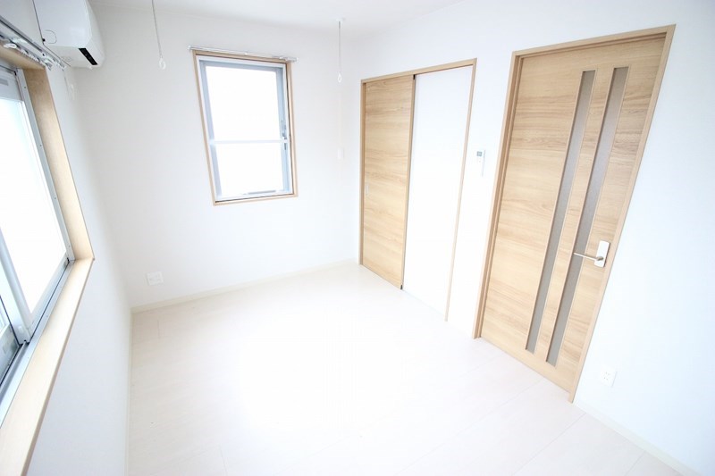 ル・リオン泉 ベッドルーム