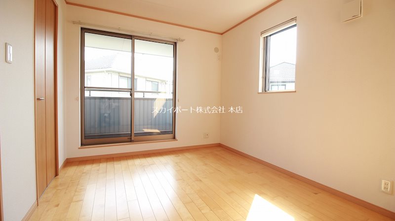 REO その他30