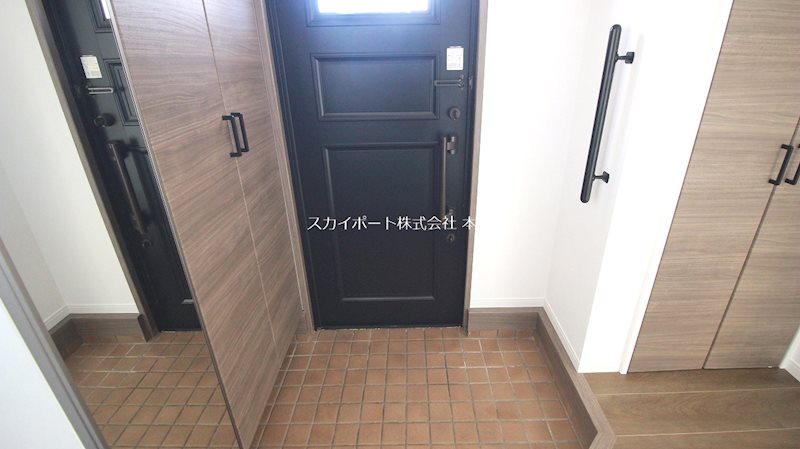 三方原町戸建て 玄関