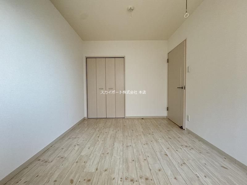 長屋マンション ベッドルーム