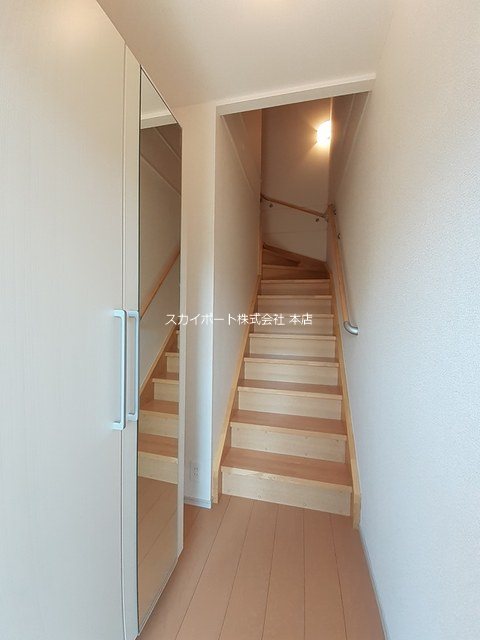 ラヴィアンローズ北斗 玄関