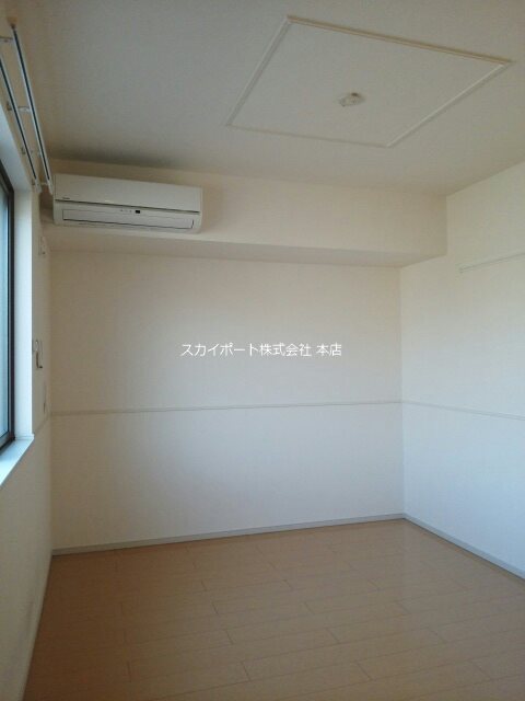 ファミーユ葵西 ベッドルーム