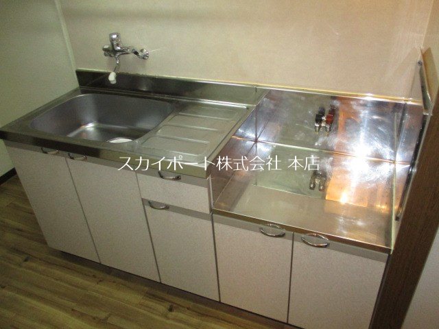 プロバンス半田山 キッチン