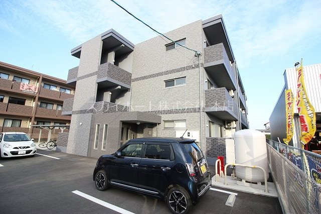 シャウレーアリタマ 外観