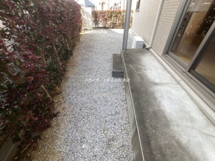 初生町貸家 ベランダ