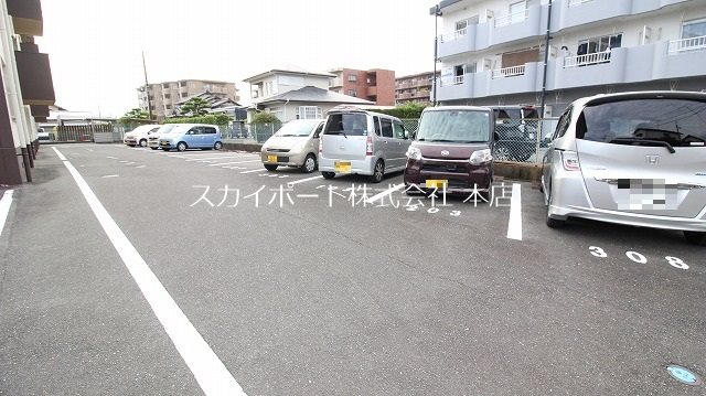 マンション大丸 駐車場