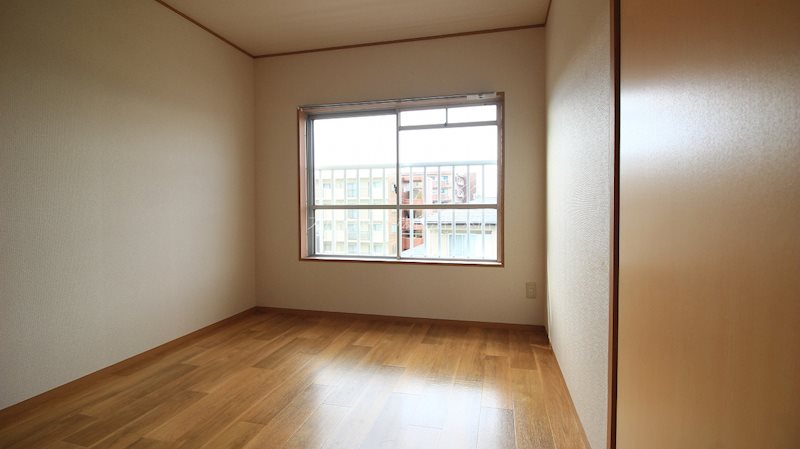 マンション大丸 ベッドルーム