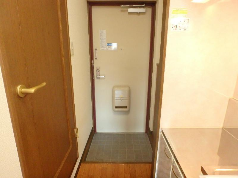 ブランナール泉 玄関