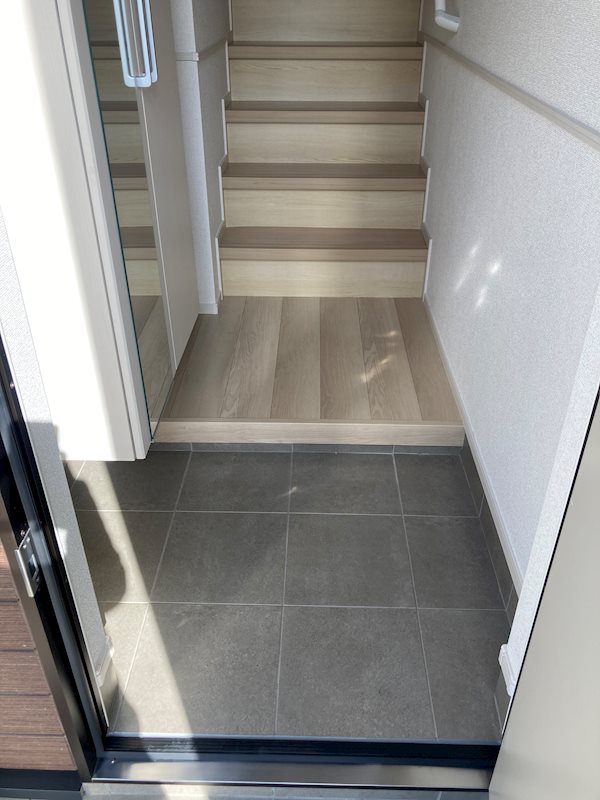 パルクソレイユ萩丘 玄関