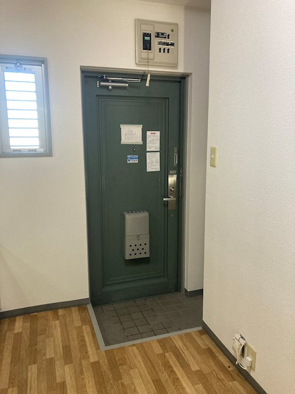 シェルブール 玄関