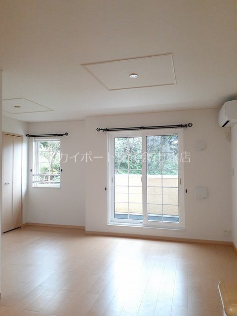 サンセット　スクエア リビング