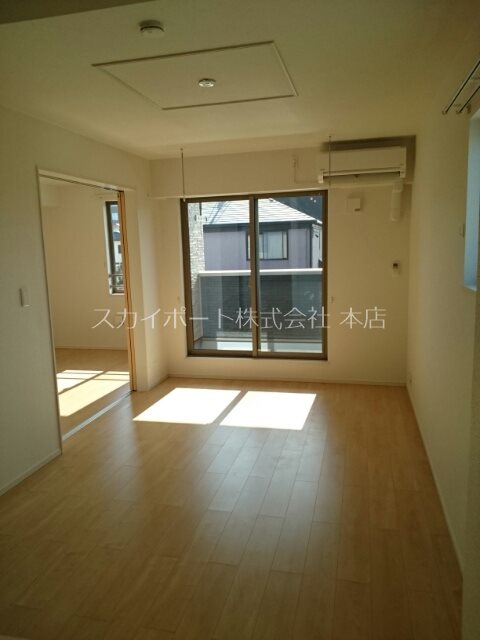 シーズンズ　千草 リビング