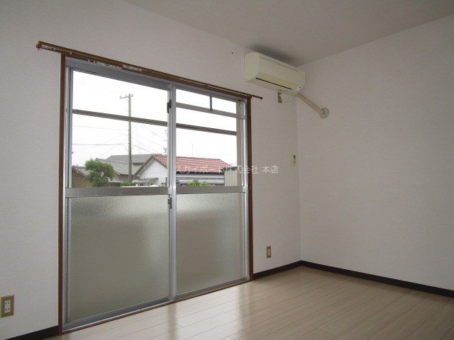 サンバードⅡ リビング