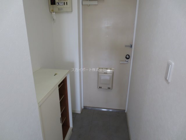 ポヌール半田 玄関