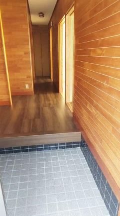 初生町貸家 玄関