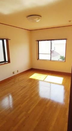 初生町貸家 ベッドルーム