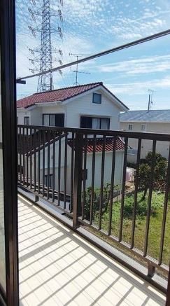 初生町貸家 ベランダ