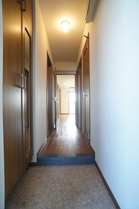 ゴールドスカイ 玄関