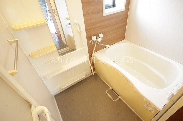 ライブタウン高丘B 風呂画像