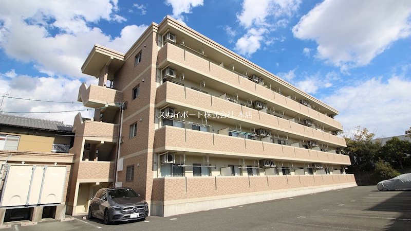 グラン・シャンボール 302号室 外観