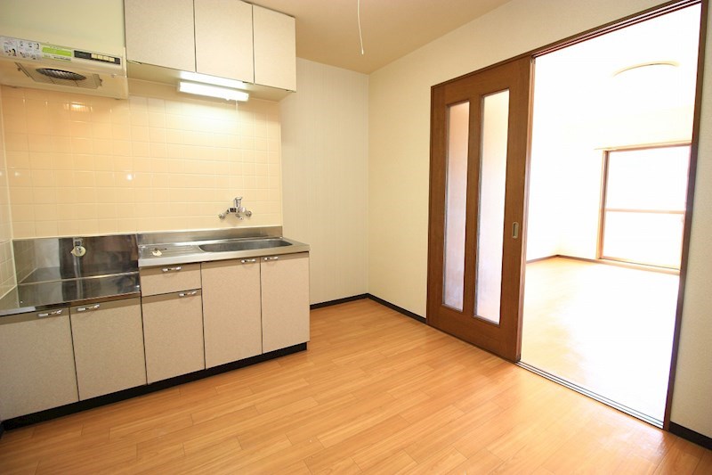 スプランドゥール半田山 キッチン