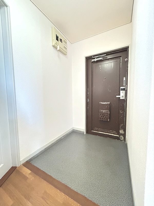 ロイヤルシティⅡ 玄関