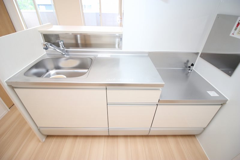 セジュール・フーキＣ キッチン