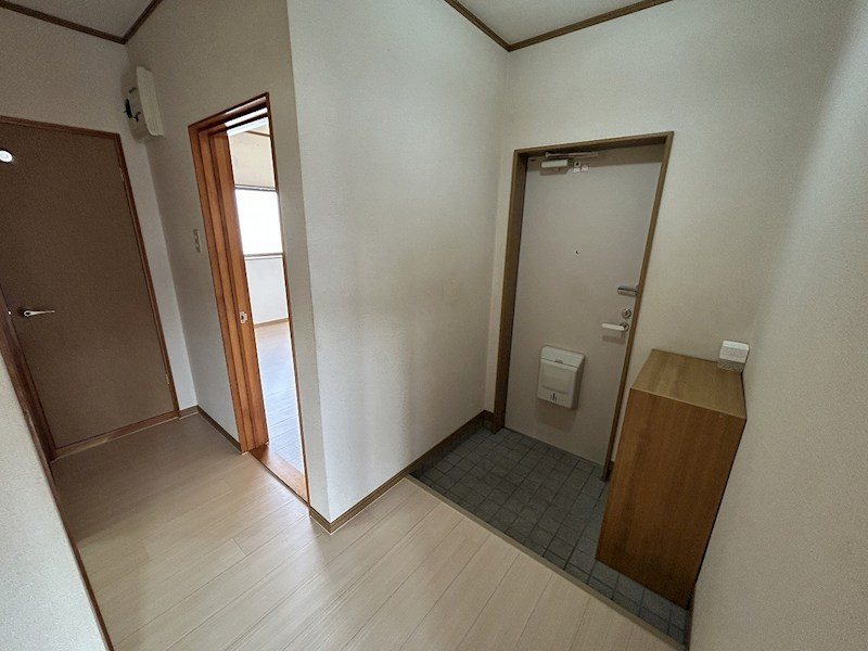 サンテラスすみれ 玄関