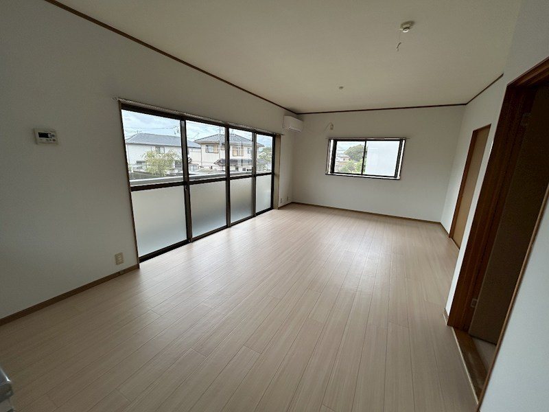 サンテラスすみれ リビング