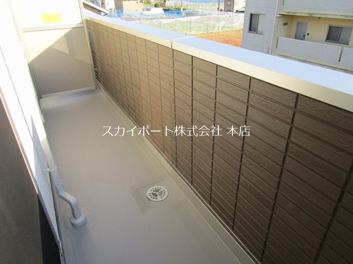 カモミール初生 ベランダ