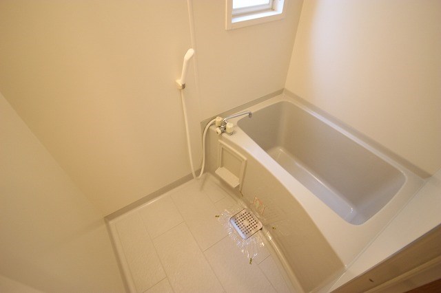 コリーナF 風呂画像