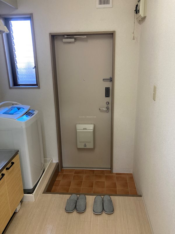 フラットエスB 玄関