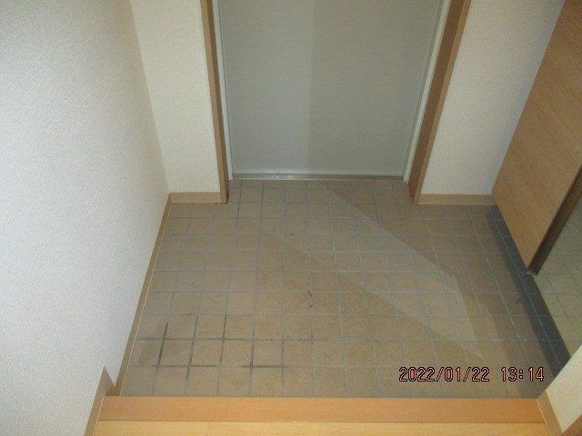 ハイツ・キノト 玄関