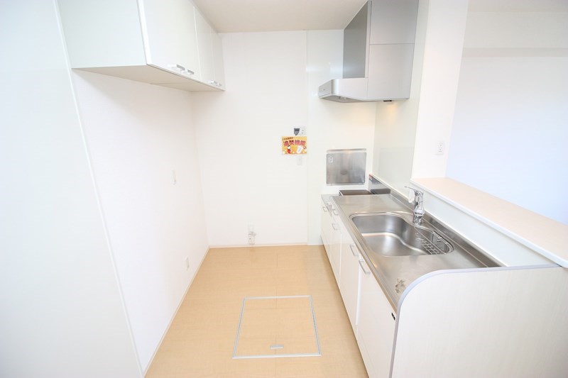 ロイヤルガーデン染地台A キッチン