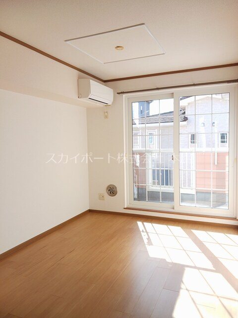 カメリア リビング