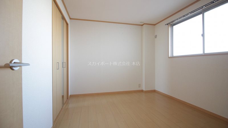 ロイヤルシティ高丘 ベッドルーム