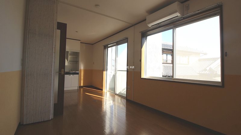 ジュネス７ リビング