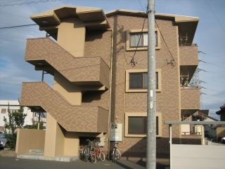 ローリエ初生 外観