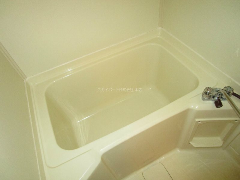 サンバードⅢ 風呂画像