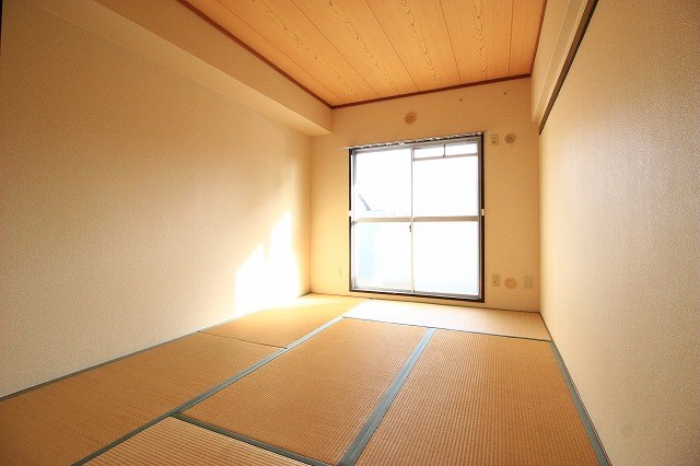 初生パークハイツ ベッドルーム