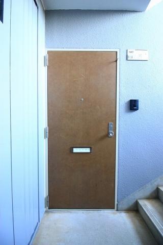 初生パークハイツ 玄関