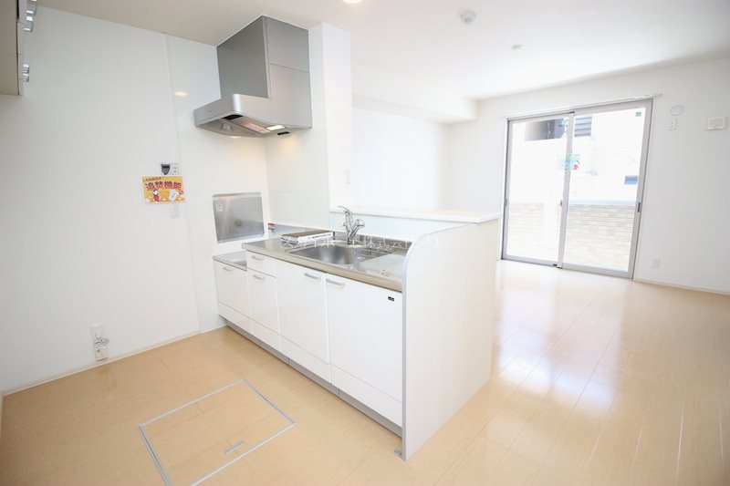 ロイヤルガーデン染地台A キッチン