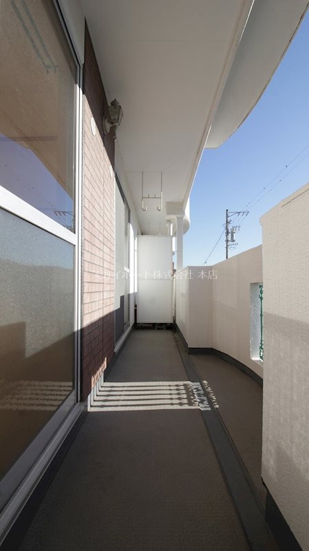 ロイヤルシティ高丘 ベランダ