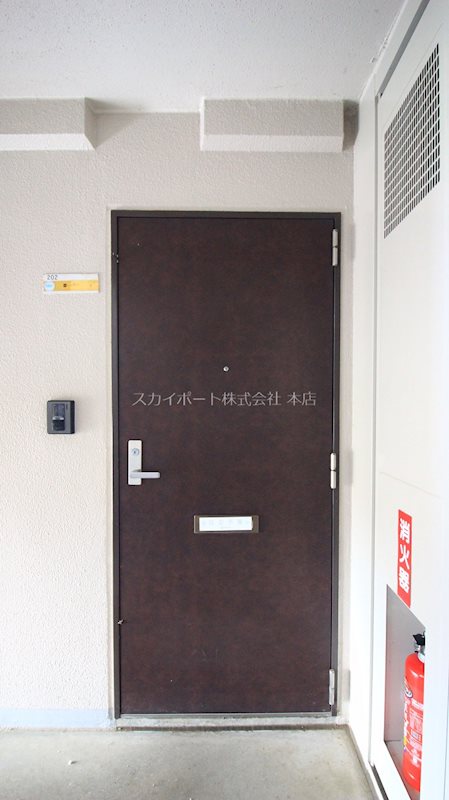 メディオ初生弐番館 玄関