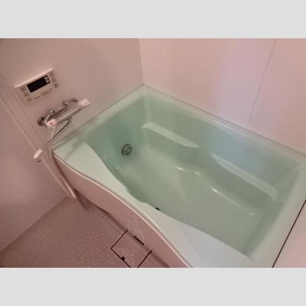 M・シュルプリーズ・ドゥ 風呂画像