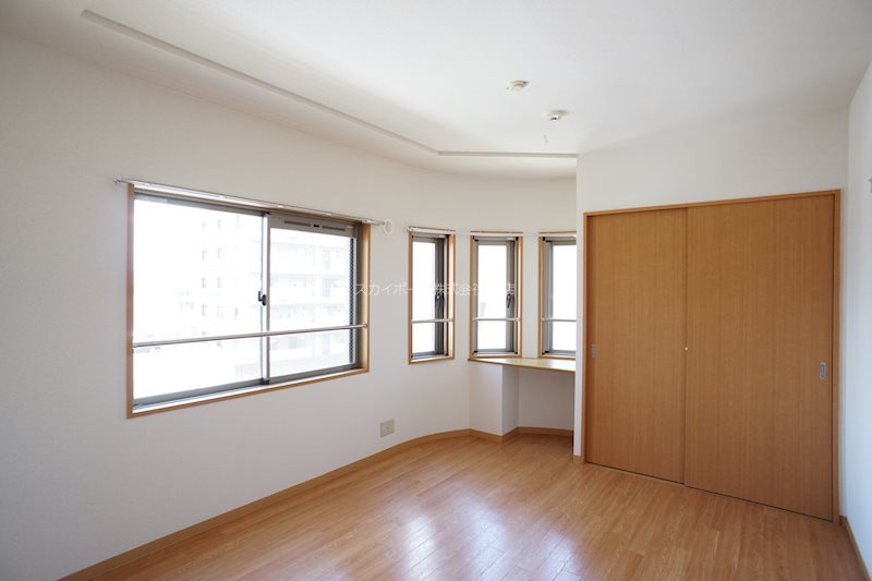 グランドール ベッドルーム