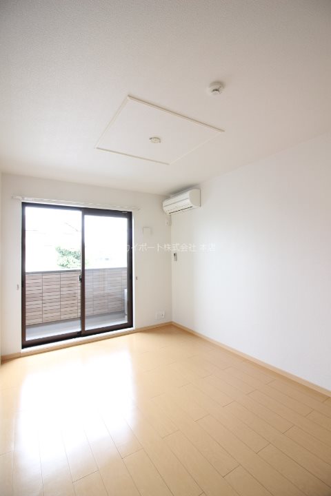 ジュピテル リビング