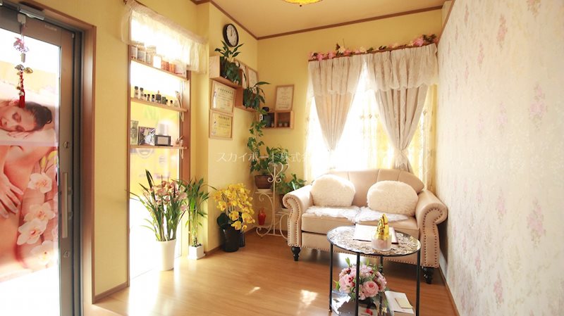 泉1丁目貸店舗 リビング